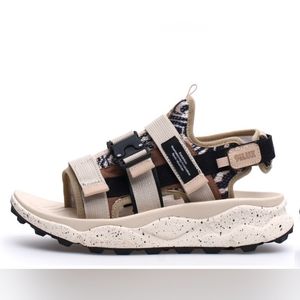 Flower MOUNTAIN Dandelion Mountaineering Association Sandals